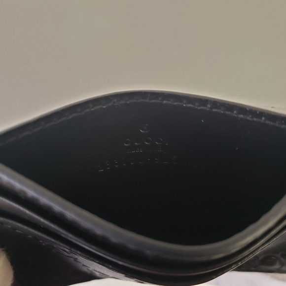 Gucci Signature Logo Card Holder Wallet - Black - Picture 3 of 3